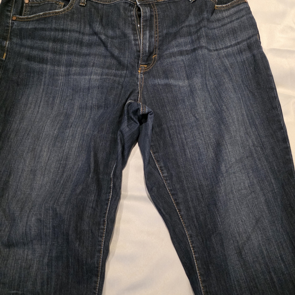 EVRI Dark Blue Jeans with Red Label Accent